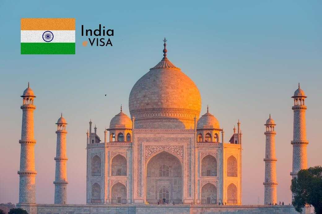 Jak wypełnić wniosek o wizę do Indii? - Tadż Mahal w Indiach - blog 4challenge